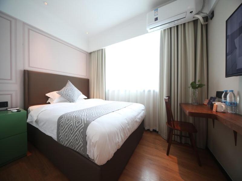 Gma Hotel Shanghai Wuning Road Zhenping Road Metro Station Exterior foto