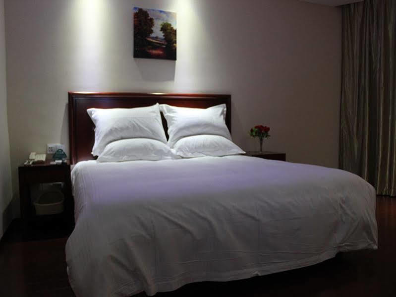 Gma Hotel Shanghai Wuning Road Zhenping Road Metro Station Exterior foto